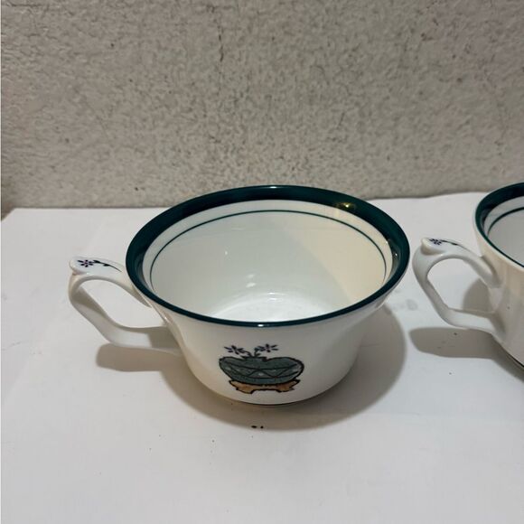 2 Piece Vintage Korean Chum Bone China Bowls  Handmade & Painted - Picture 3 of 10